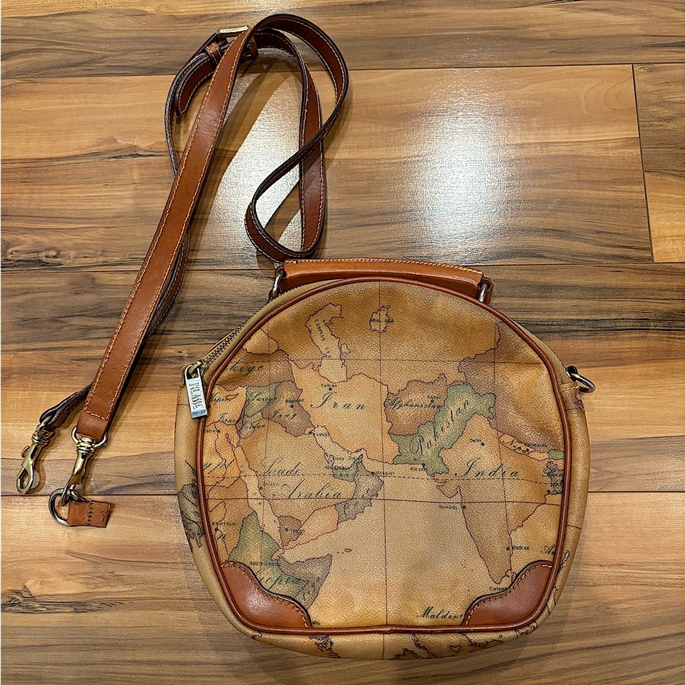 Alviero Martini Crossbody Bag